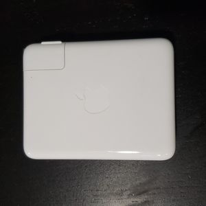 140W USB-C Power Adapter (Apple)